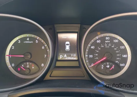 2016 Hyundai Santa Fe Sport 2.4L z USA, uszkodzony, nr VIN 5XYZTDLB7GG349261